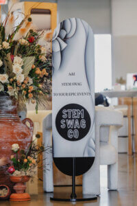 Vertical branded event installation