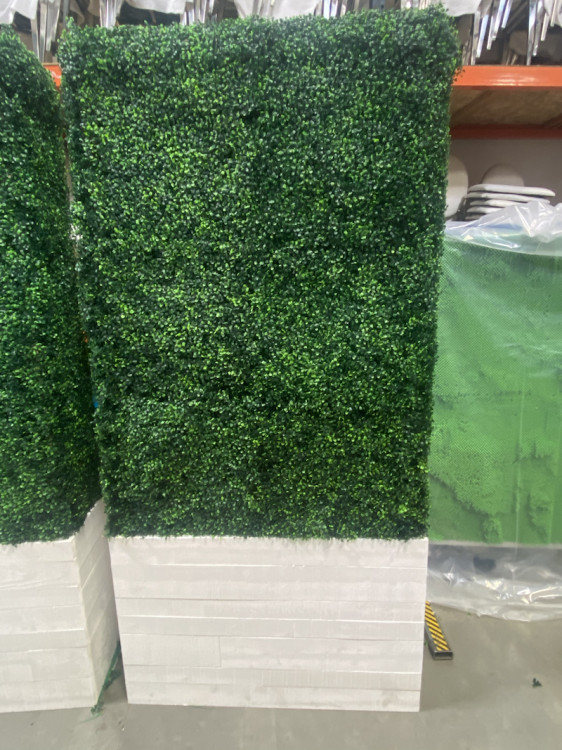 Hedge Wall - 8ft Tall x 4ft Wide - White Finish Base Hedge Wall - 8ft Tall x 4ft Wide - White Finish Base