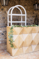 Bar - Willow Bar - Natural Finish