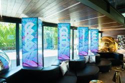 8ft Glowing Column / White Inserts